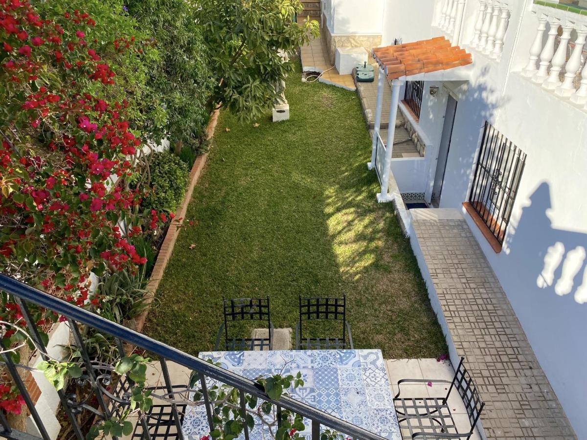Villa Sandra Al Fresco Apartment Нерха Экстерьер фото